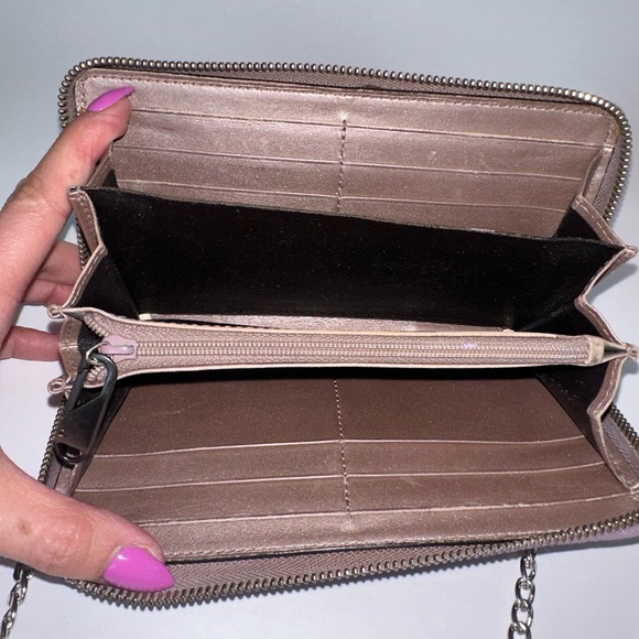 💯 GUCCI Violet Monogram Leather Zippered Wallet on Chain w/ auth cert - Picture 6 of 14